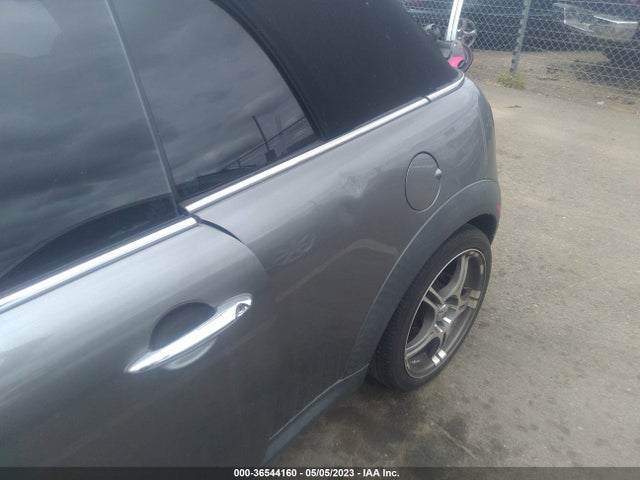 2010 MINI COOPER CONVERTIBLE S VIN: WMWMS3C54ATY09261