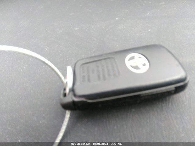 Toyota Prius Four 2015 JTDKN3DU5F0469277 Image 3