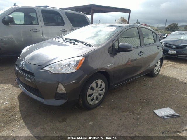 Toyota Prius C One/three/two/four 2014 JTDKDTB3XE1568571 Image 2