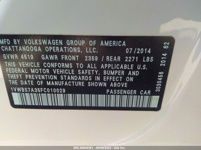 1VWBS7A35FC010029 Volkswagen Passat 1.8t Se W/sunroof & Nav