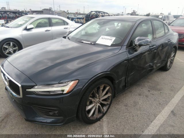 7JR102FK6MG096417 Volvo S60 Momentum
