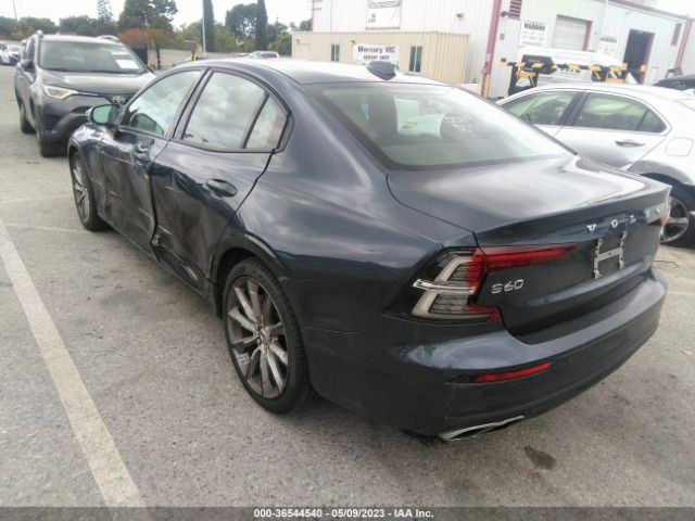 7JR102FK6MG096417 Volvo S60 Momentum