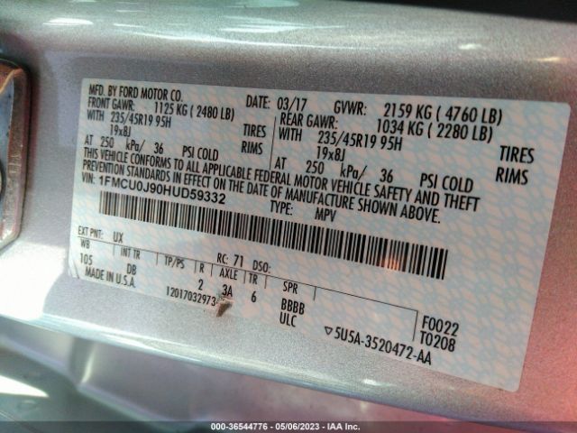 1FMCU0J90HUD59332 Ford Escape Titanium