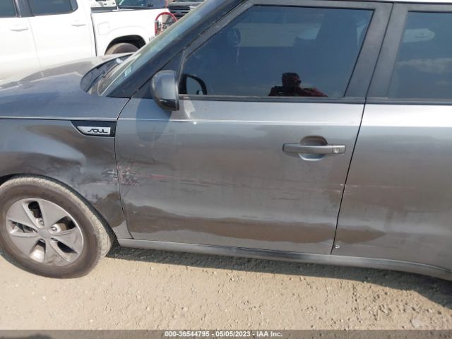 KNDJN2A24G7343946 KIA Soul Base