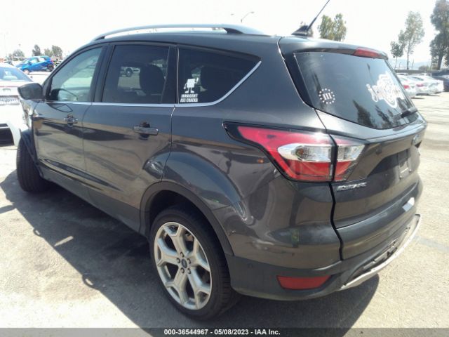 1FMCU0J95JUD59977 Ford Escape Titanium