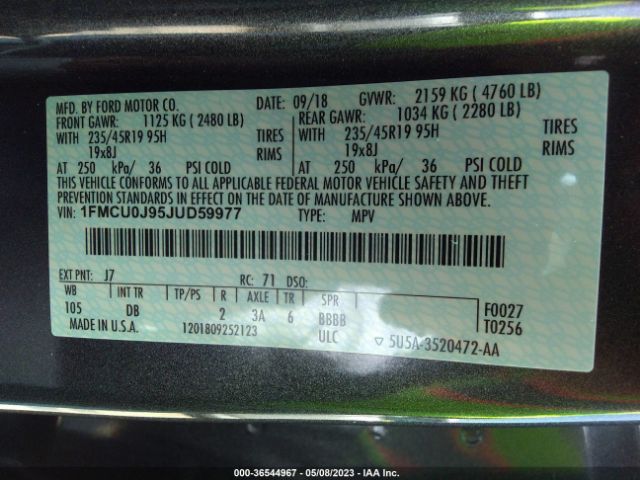 1FMCU0J95JUD59977 Ford Escape Titanium