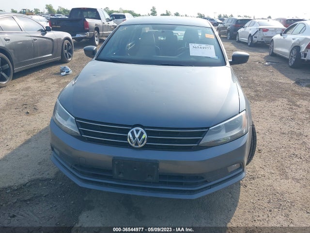 3VWD17AJXFM427977 Volkswagen Jetta Sedan 1.8t Sport
