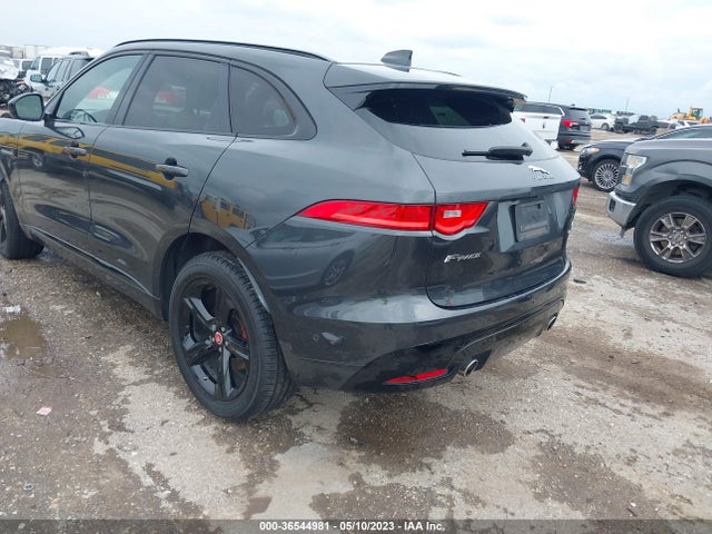 2019 JAGUAR F-PACE SADCM2FV0KA612006 Photo 2