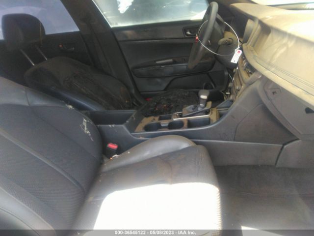 5XXGT4L33KG352395 KIA Optima S