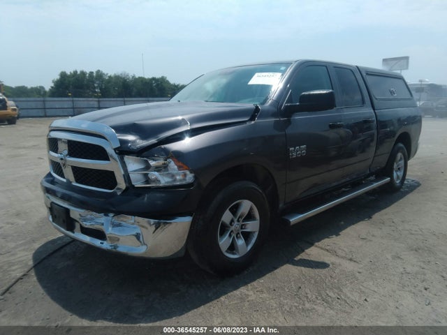 RAM 1500 Tradesman 2018 1C6RR6FG6JS325611 Image 2