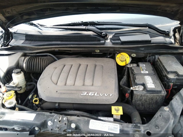 2C4RC1HG2ER199975 Chrysler Town & Country S
