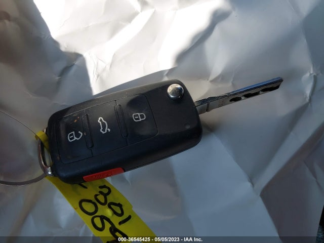 3VW2K7AJ6FM411523 Volkswagen Jetta Sedan 2.0l S