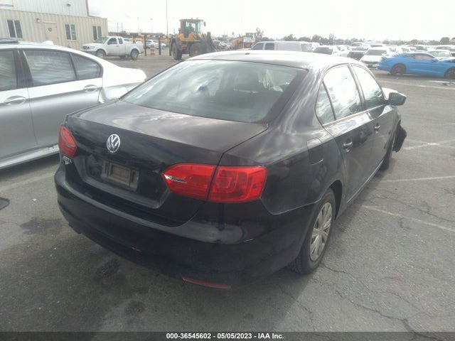 3VW2K7AJ4EM335542 Volkswagen Jetta Sedan S