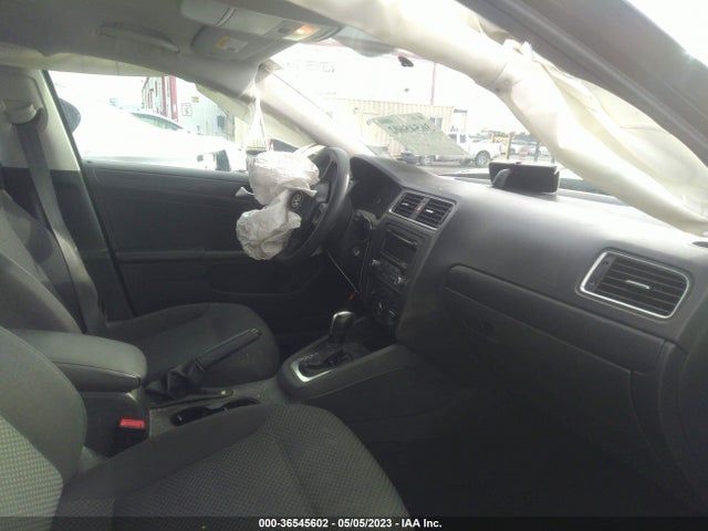 3VW2K7AJ4EM335542 Volkswagen Jetta Sedan S
