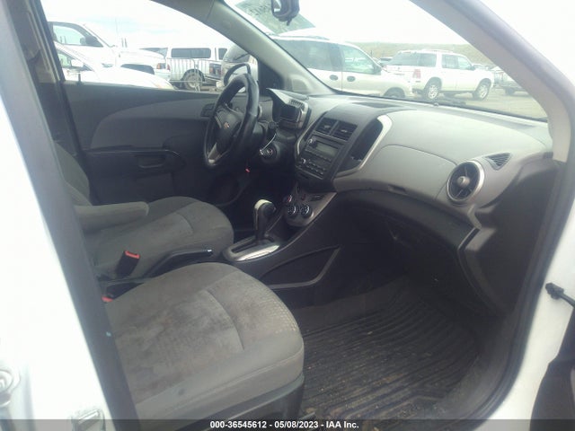 Chevrolet SONIC LS 2016 1G1JA5SGXG4142621 Image 6