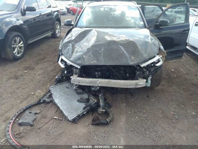 WA1JCCFS1JR019007 Audi Q3 Premium Plus