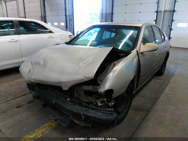 2001 NISSAN ALTIMA GXE VIN: 1N4DL01D71C217447