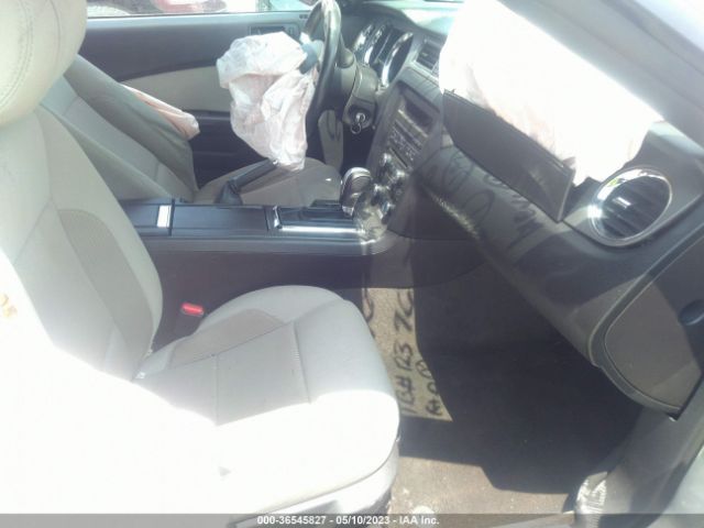 1ZVBP8EM8E5258014 Ford Mustang V6