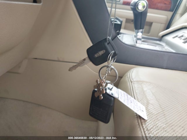 2005 LINCOLN NAVIGATOR LUXURY/ULTIMATE VIN: 5LMFU27575LJ09145