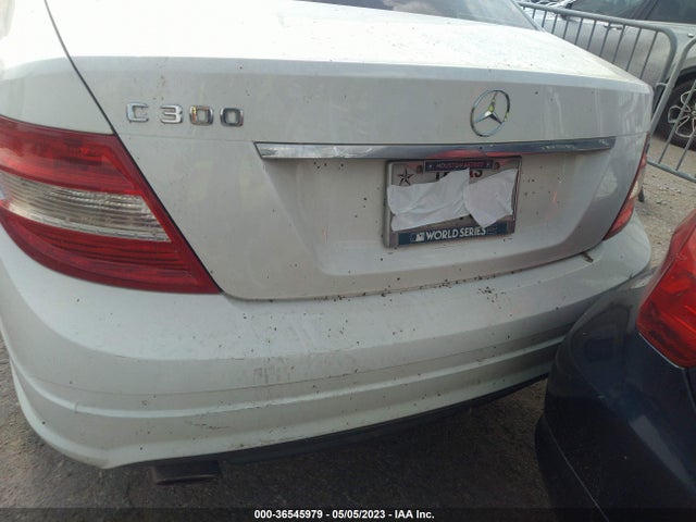 2011 MERCEDES-BENZ C-CLASS C 300 VIN: WDDGF5EB1BR135674