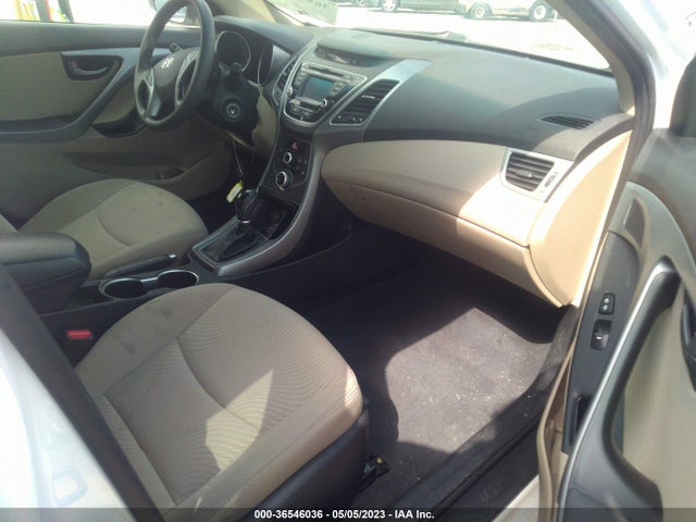 2016 HYUNDAI ELANTRA SE VIN: 5NPDH4AE1GH778932