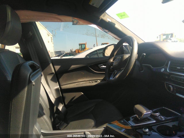 Audi Q7 Premium Plus 2019 WA1LAAF78KD000337 Image 5