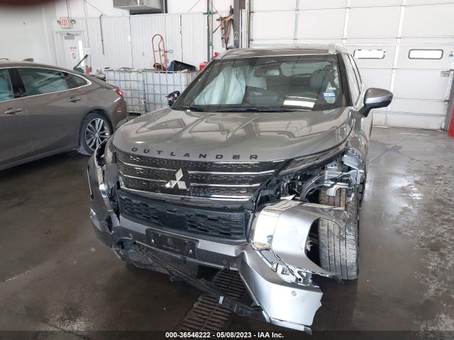 JA4J3VA86NZ086800 Mitsubishi Outlander Sel