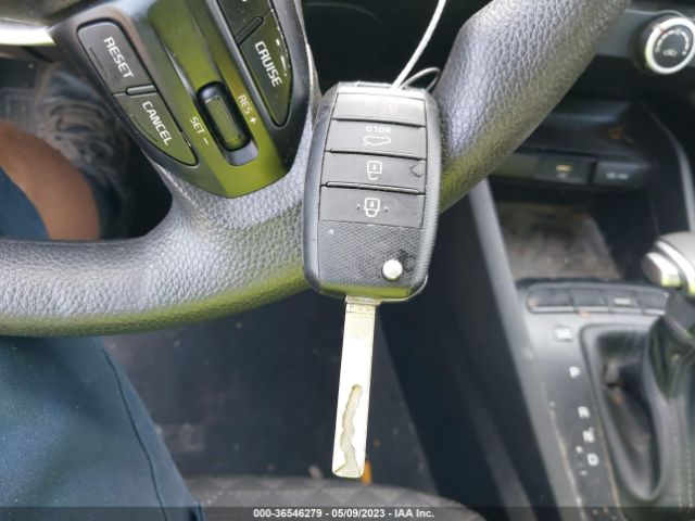3KPA24AD9ME384915 KIA RIO S