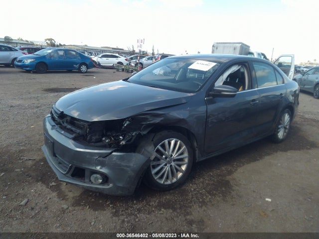 3VWL07AJ9EM374136 Volkswagen Jetta Sedan Sel