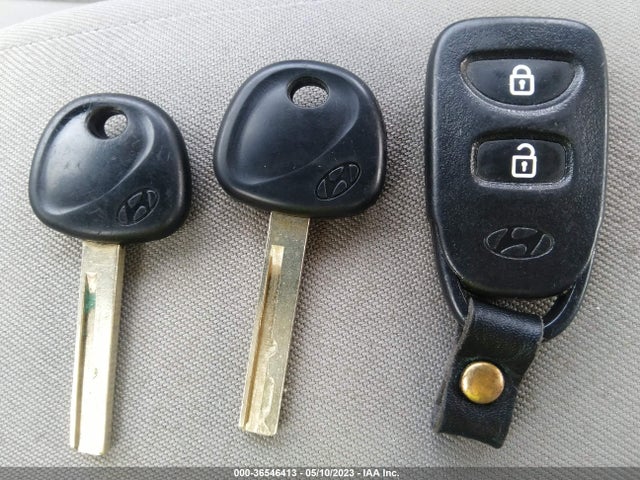 Hyundai Accent Value Edition 2017 KMHCT4AE2HU280056 Image 11