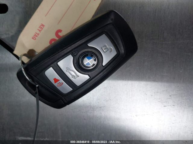 WBA8E1G51HNU13276 BMW 3 Series 320i