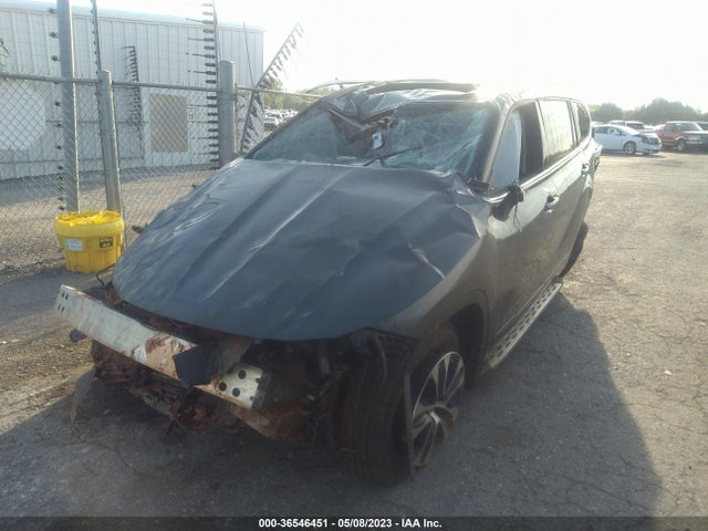 Toyota Highlander Xle 2022 5TDGZRAH2NS558479 Image 2