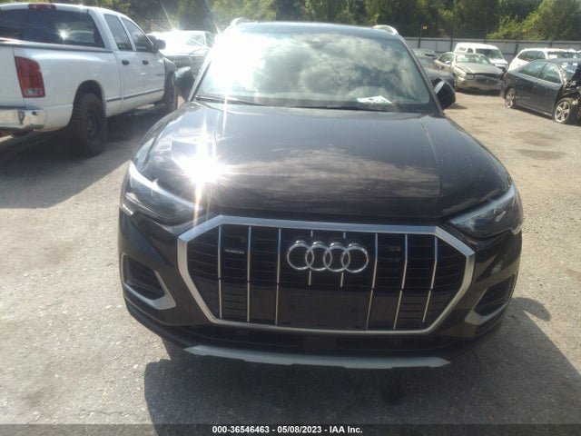 WA1AUCF38M1099284 Audi Q3 PREMIUM