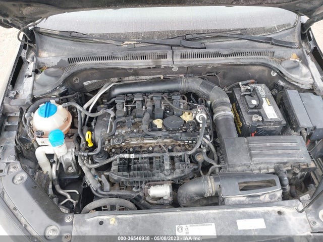 3VWD17AJ2EM418544 Volkswagen Jetta Sedan Se