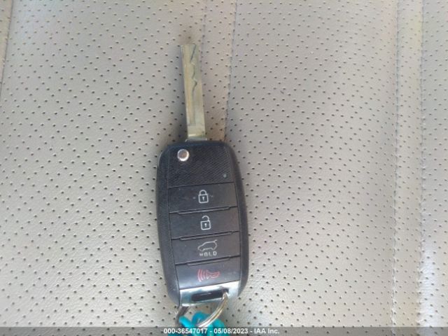 5XYPH4A50GG040088 KIA SORENTO EX