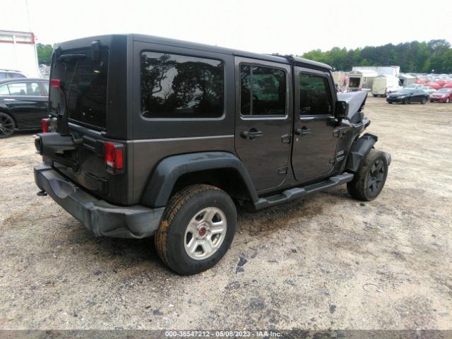 1C4BJWDG5GL306443 Jeep Wrangler Unlimited Sport
