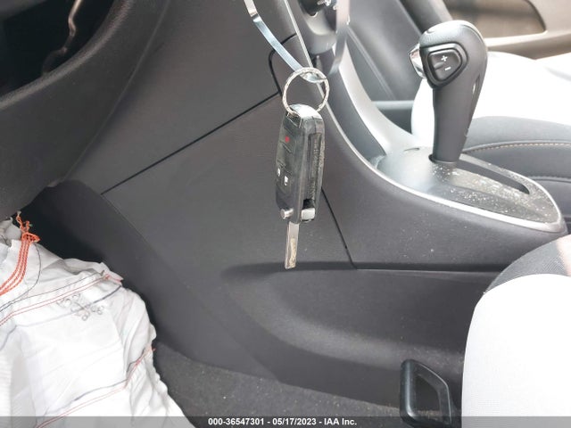 Chevrolet TRAX LS 2018 3GNCJKSB5JL394756 Image 11