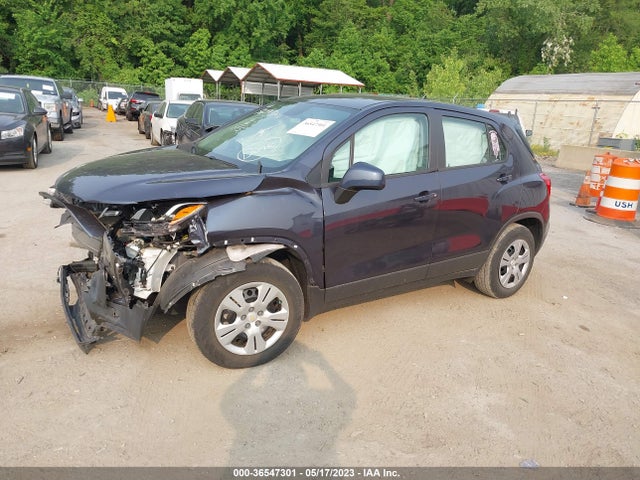 Chevrolet TRAX LS 2018 3GNCJKSB5JL394756 Image 2