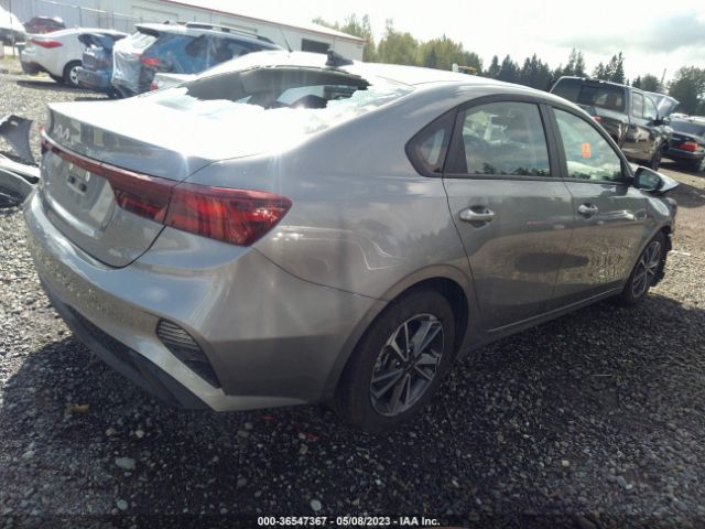 3KPF24AD7PE604661 KIA Forte Lxs