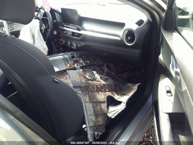 3KPF24AD7PE604661 KIA Forte Lxs