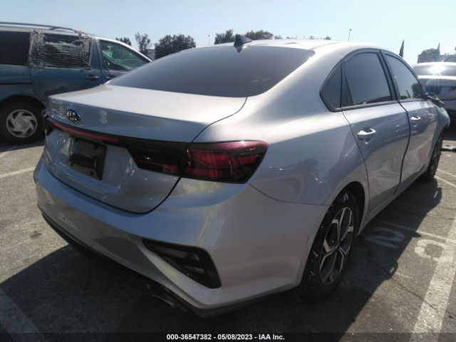 3KPF24AD9ME314742 KIA Forte Lxs