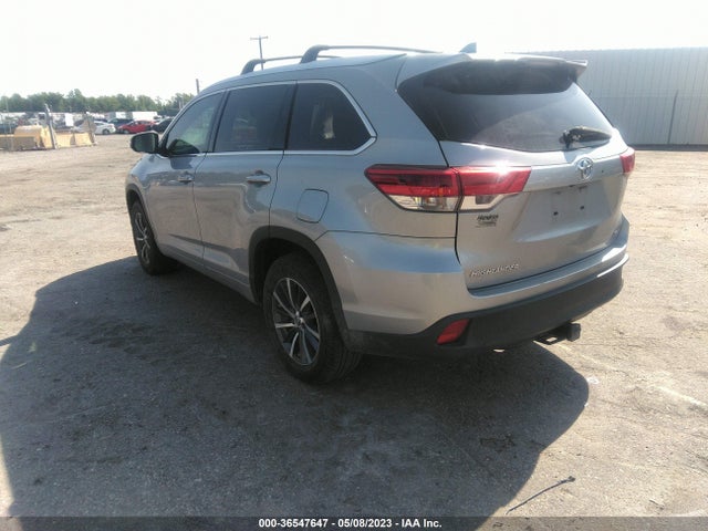 2017 TOYOTA HIGHLANDER XLE VIN: 5TDKZRFH3HS523358