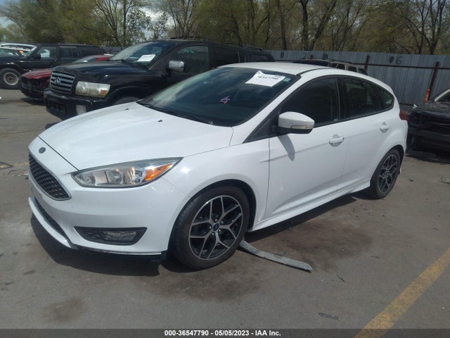 Ford FOCUS SE 2015 1FADP3K27FL255738 Image 2