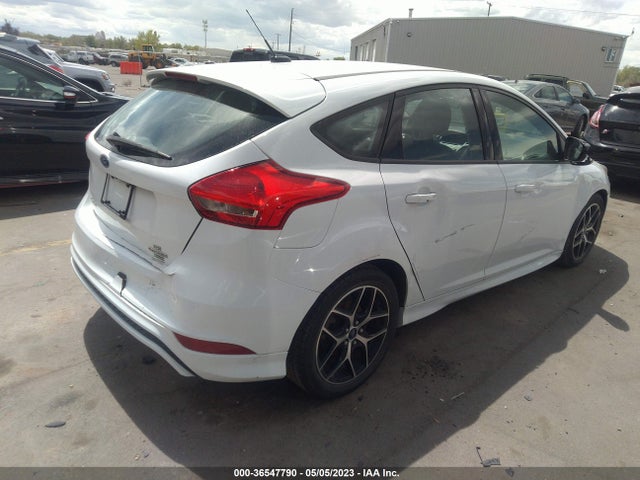 Ford FOCUS SE 2015 1FADP3K27FL255738 Image 4