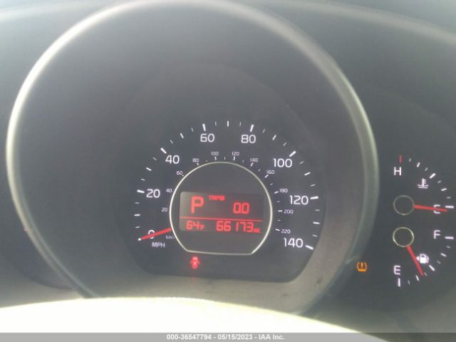 KNDJN2A25K7657128 KIA Soul Base