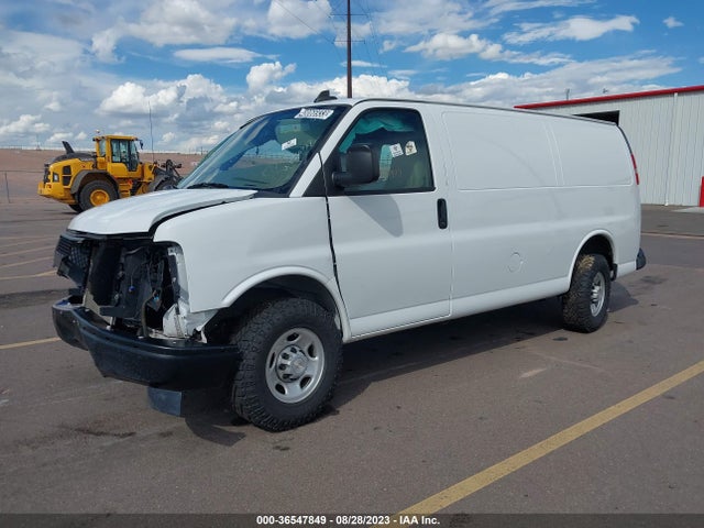 Chevrolet EXPRESS CARGO VAN 2020 1GCWGAFP0L1277181 Image 2