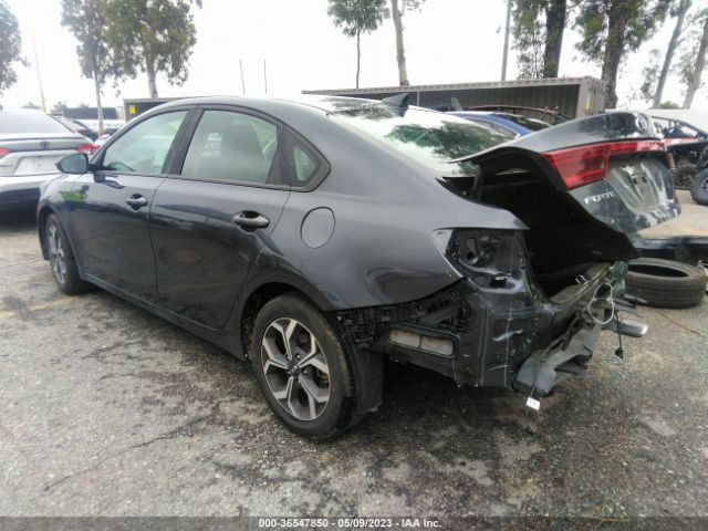 3KPF24AD9ME306561 KIA Forte Lxs