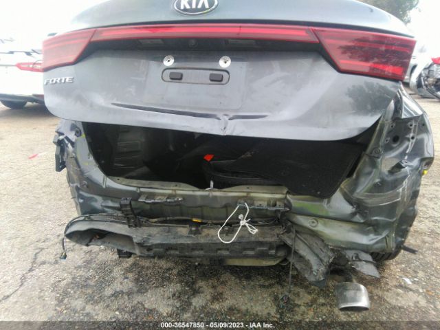 3KPF24AD9ME306561 KIA Forte Lxs