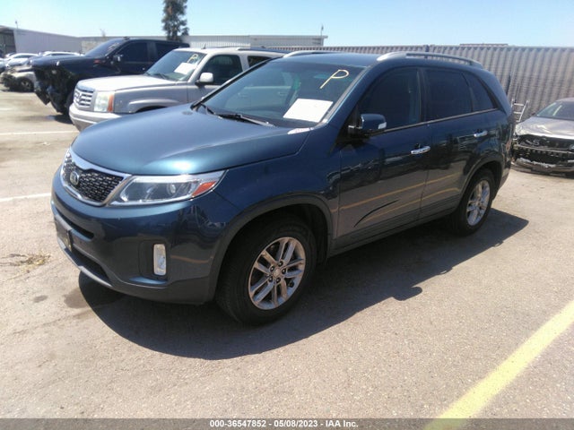 KIA SORENTO LX 2015 5XYKT4A63FG582057 Image 2