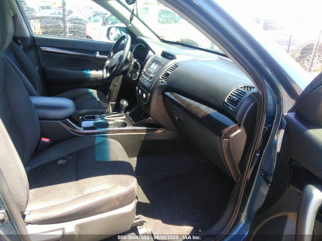KIA SORENTO LX 2015 5XYKT4A63FG582057 Image 5